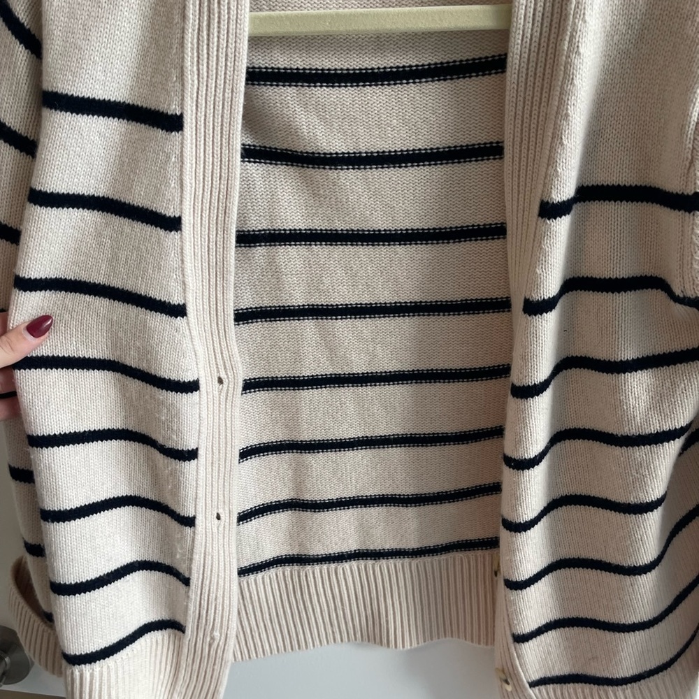 Vince Striped Beige and Black Women's Sweater - Picture 5 of 6